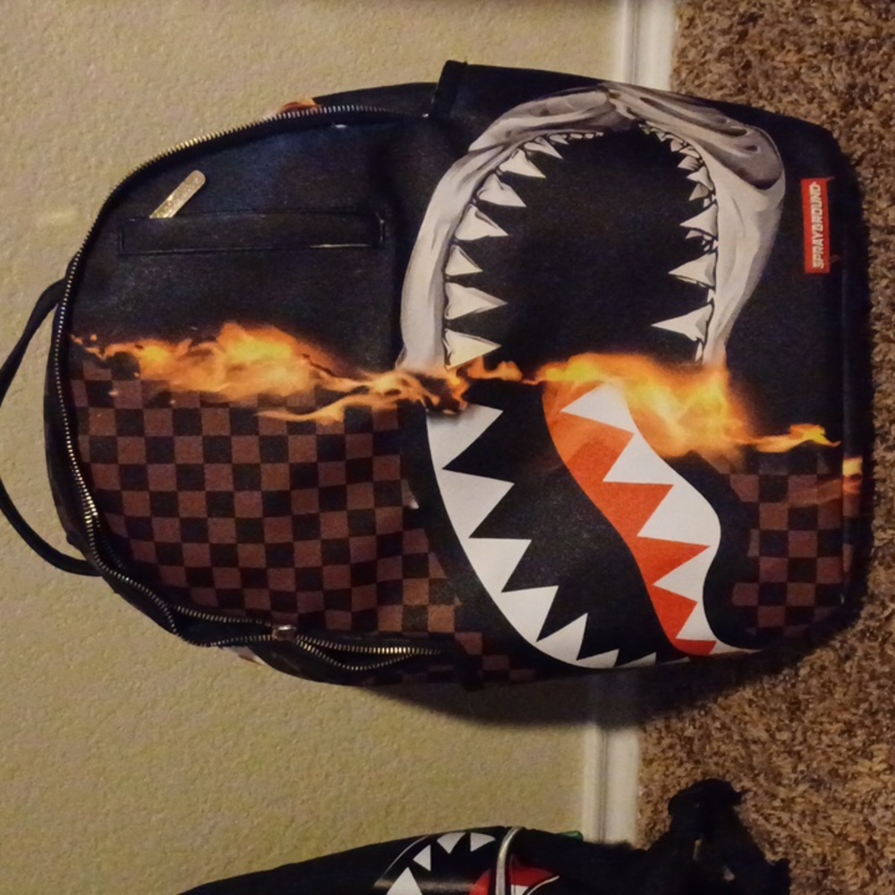 Sprayground shark backpack used see pics